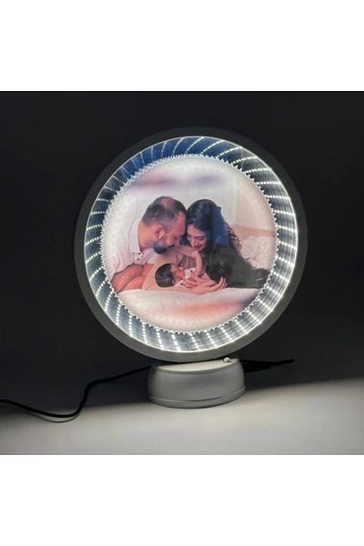 Watton Round Magic Mirror Showing Depth