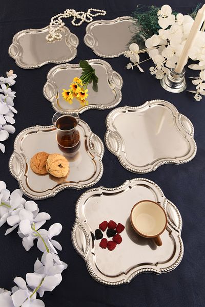 AKSESUAR EVRENİ Vezan Stainless Square Auger Pattern Presentation Tray Silver Set of 6