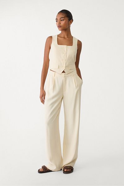 Stradivarius Short vest with a square-cut neckline