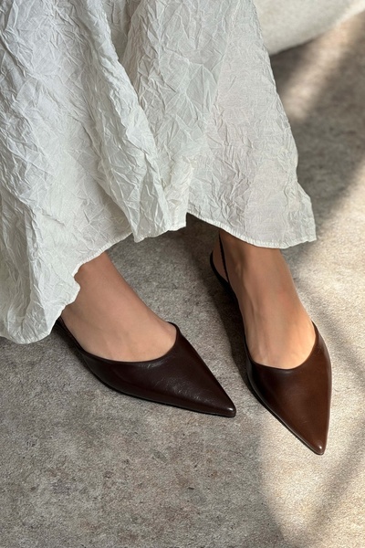 NİŞANTAŞI SHOES Arty hnědé vzorované matné gumové detaily se špičatou špičkou na krátkém podpatku dámské baleríny