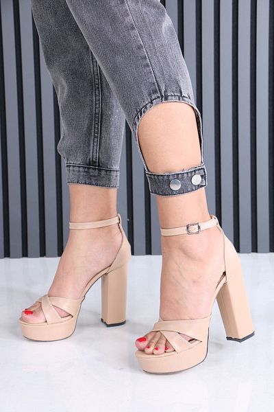 sefayol Дамски обувки на платформа с ток Delmar Nude Cross Matte от кожа