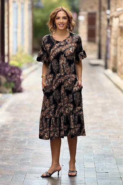 Nevin Kaya Moda Καλοκαιρινό βαμβακερό χτενισμένο φόρεμα με μαύρες αφρικανικές φούστες με βολάν