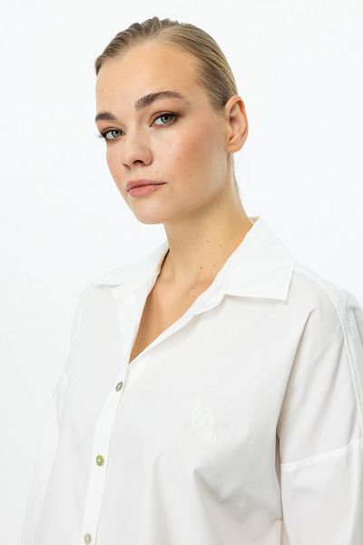 Ekol Women's Butterfly Embroidered Buttoned Shirt 3112 Ecru