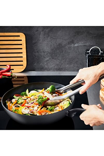 TEFAL Titanium 3X Ultimateone Induction Based Wok Pan