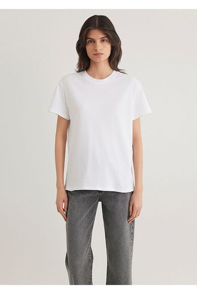 Mavi tricou alb de bază pentru femei cu croială obișnuită