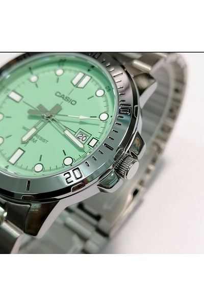 Casio Casio Men's Analog Quartz Stainless Steel Watch MTP-VD01D-3E1