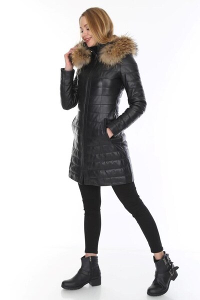 DeriWork Hakiki Kuzu Derisi Fermuarlı İşlemeli Kapşon Kürklü Kadın Ceket Siyah