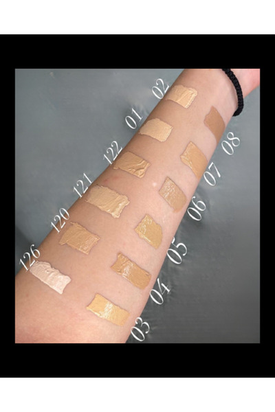 NOTE Mattifying Extreme Wear Foundation with High Coverage, Matte Finish and SPF 15 –05 HONEY BEIGE