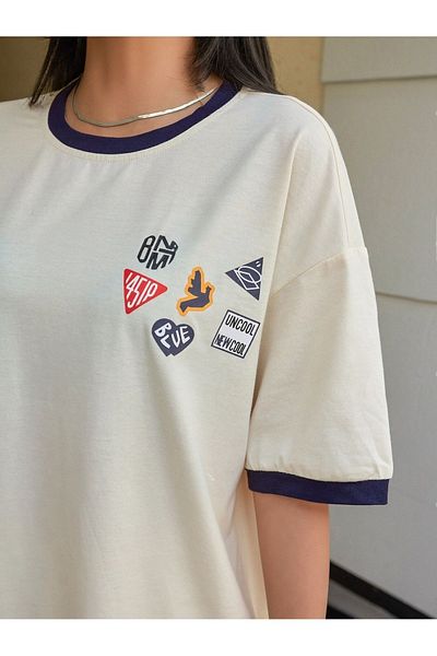 Trendseninle Μπλουζάκι σε μπεζ Navy Blue Oversize - Uncool Piece, Crew Neck, κοντό μανίκι