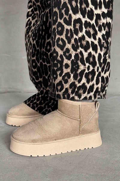 Cappmoda AYK-1001 Κοντές μπότες με χοντρή σόλα σε πέτρινο χρώμα με γούνα εσωτερικά