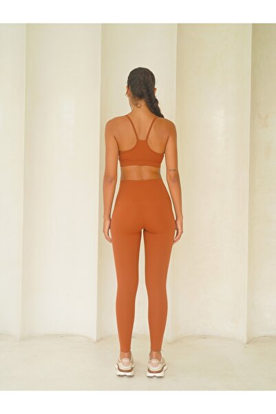 MAI STUDIOS CO. Fold Covered Sports Cinnamon Crop