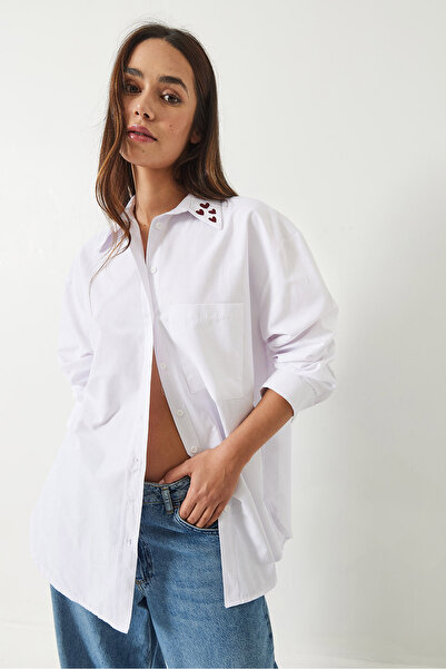 Bianco Lucci Women's Heart Embroidered Off-Shoulder Oversize Poplin Shirt 60420 60271082