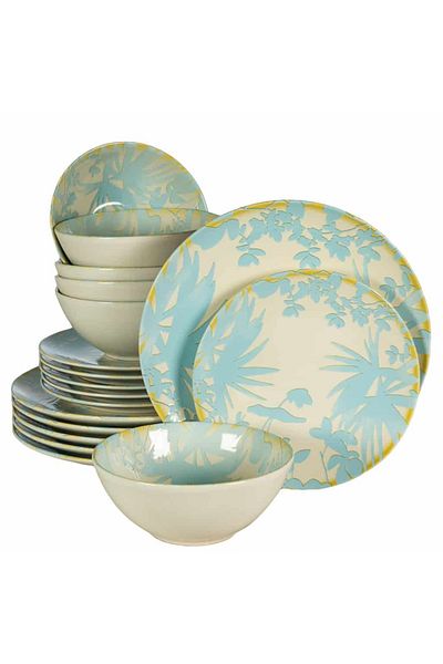 Cesiro 18-piece plate set, for 6 people, Hawaii, Cesiro, Ivory decorated with light blue leaves
