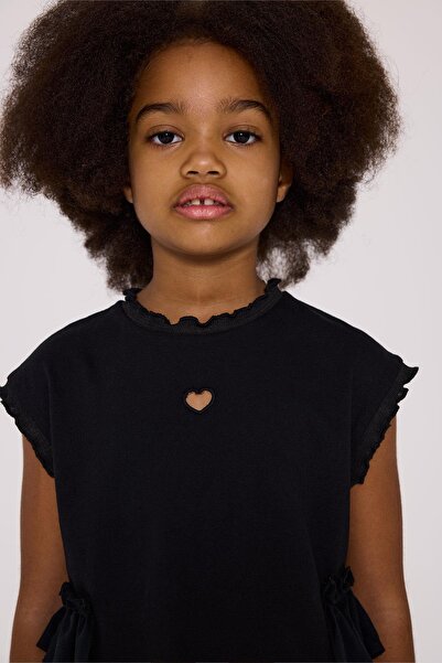 Tyess Girl's Black Tshirt