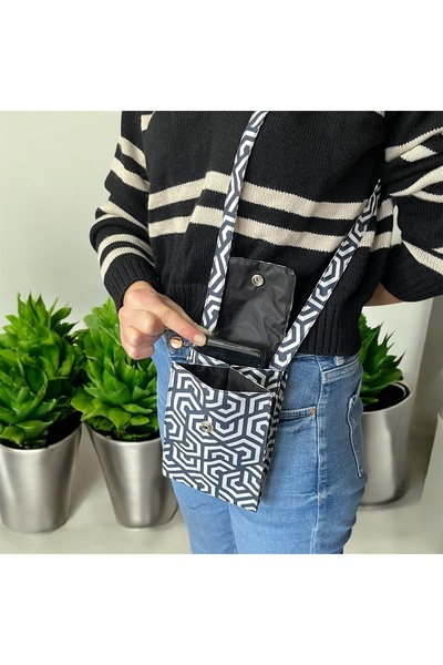 Moserini حقيبة هاتف ومحفظة منقوشة بحزام كتف مكونة من 3 أقسام - روزيتا