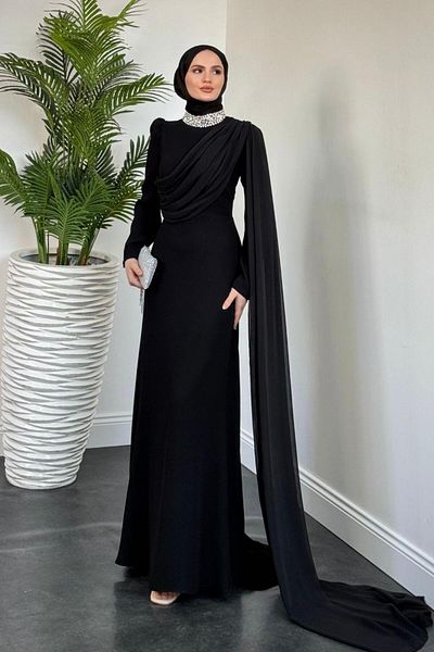 MERVEN AKYÜZ Βραδινό φόρεμα Olara Side Cape Μαύρο
