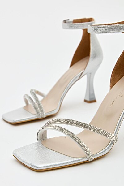 Hayati Arman Women's Two Band Evening Dress Shoes Lame