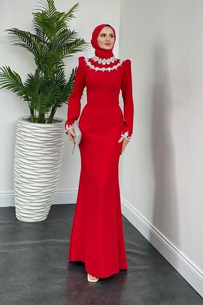 MERVEN AKYÜZ Red Evening Dress - Bloom Sleeves and Neck with Stones