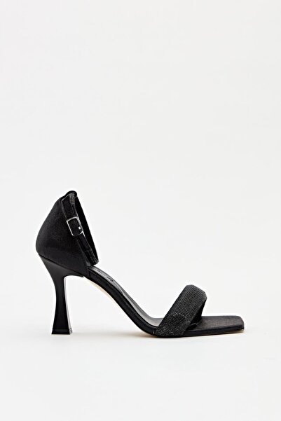 Hayati Arman Women's Single Strap Ankle Buckle Evening Dress Shoes Black