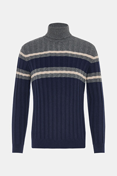 W Collection Gray Turtleneck Long Sleeve Sweater