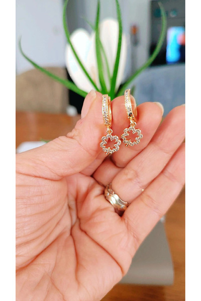 To Be Reborn Çelik Çocuk Küpesi Yonca Model Zirkon Taşlı Kuyumcu İşçiliğinde