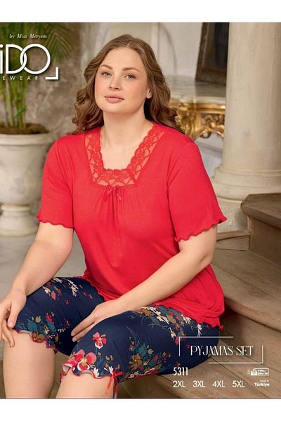 Azra Women's Large Size Capri Red Floral Viscose Fabric Pajama Set