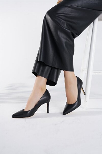 Hayati Arman Women's Genuine Leather Stiletto Black