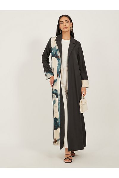 Styli Notch Lapel Collar Printed Label Open Abaya