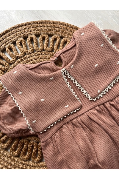 Butik FukukumBaby Kalp Nakışlı Kare Yaka Kız Bebek Romper