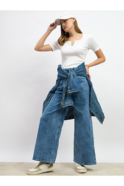 Styli جينز عالي الارتفاع وواسع الساق مع جيوب