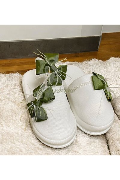 SavBrand Green Bow Feather Maternity Slippers and Crown, Mother Maternity Slippers and Crown