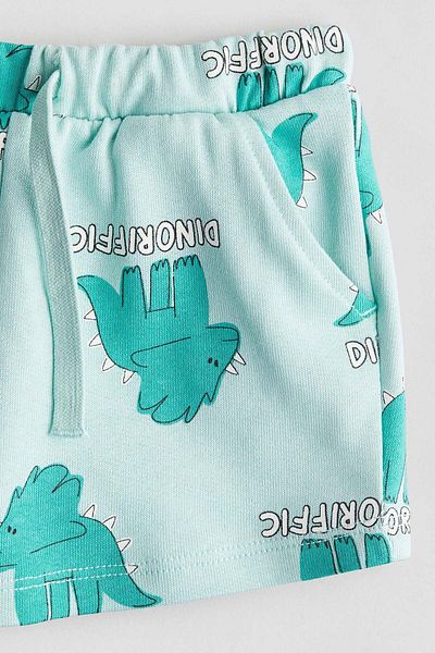 H&M شورت رياضي مطبوع