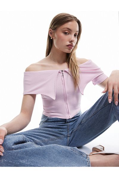 Koton Viscose Slim Fit Off-Shoulder Collar Detailed Short Sleeve Zippered T-Shirt