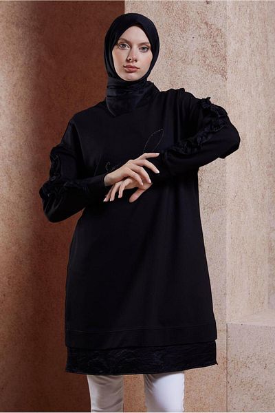 Alvina Tracksuit Tunic - Ruffle Detailed, Model 44572