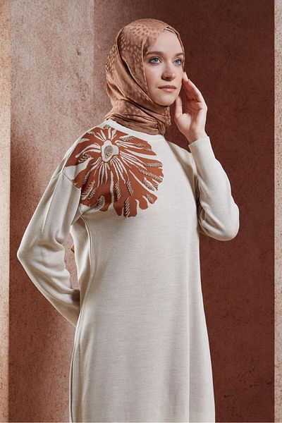 Alvina Bead Embroidered Knit Tunic 44914