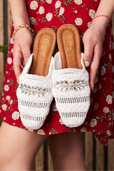 İmerShoes Zilnic Papuci de paie cu pietre albi pentru femei Dantela Tricotati Inchis fata Brodat Toc mic Confortabil 277