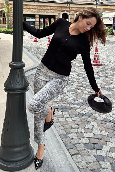 Seeh Crni pleteni kardigan sa dugim rukavima i dugmićima SH209