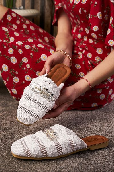 İmerShoes Zilnic Papuci de paie cu pietre albi pentru femei Dantela Tricotati Inchis fata Brodat Toc mic Confortabil 277