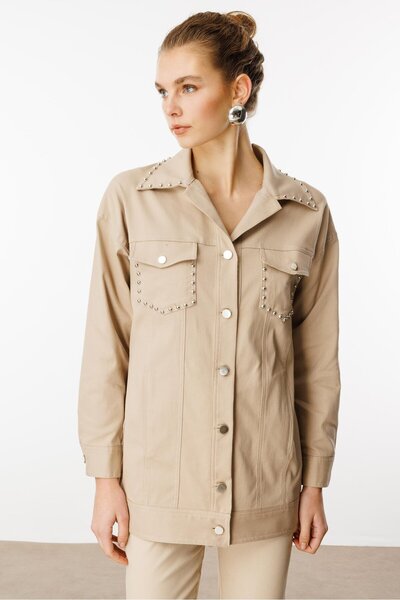 Moda İlgi Modailgi Yakası ve Cep Torbaları Zımba Detaylı Uzun Spor Ceket - 40101 Taş