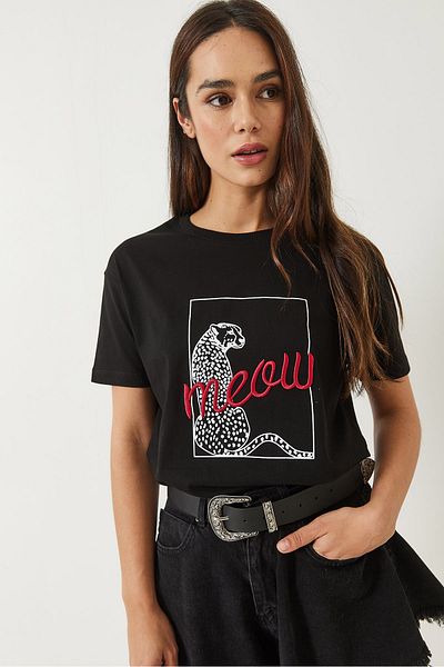 Bianco Lucci Women's Leopard Printed Short Sleeve T-Shirt with Embroidery Detail 60602018