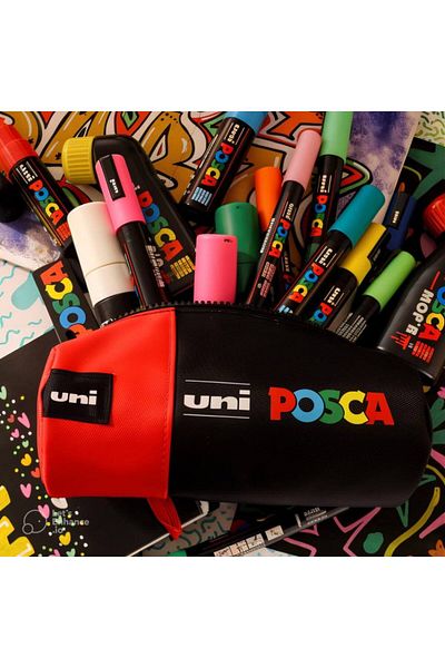POSCA Set of 16 Markers in Cylindrical Pencil Case - Red