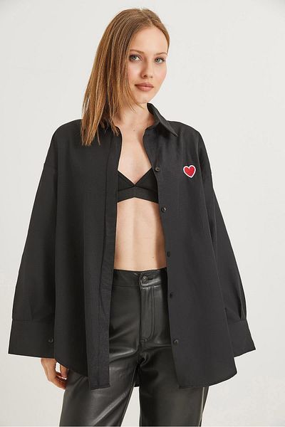 CALİENTE Heart Embroidered Oversize Basic Shirt Black