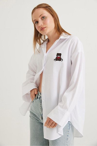 CALİENTE Cămașă de bază oversize brodata cu ursuleț alb