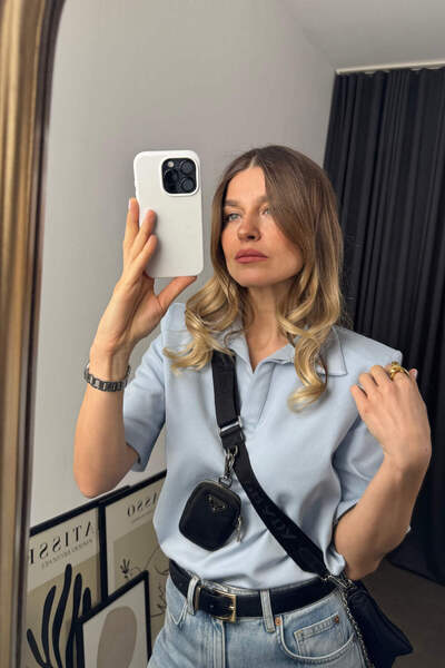 Sue Store Μπλούζα Premium με μπλε γιακά