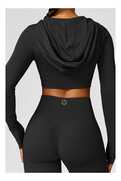 KAWN YOGA Fitted Crop Top Sweatshirt.
