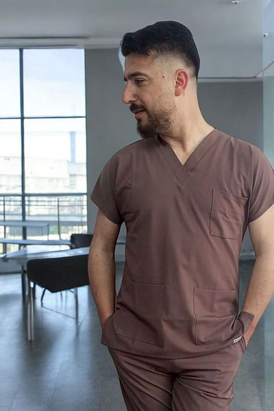 SoonScrubs Sleek Solution to Unisex Design: Espresso Top