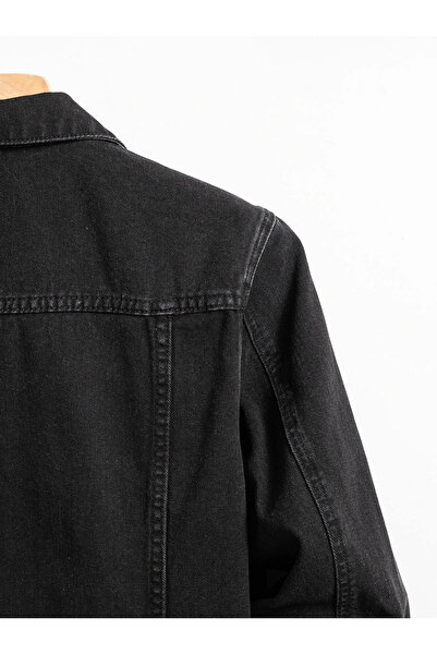 WKM Чоловіча джинсова куртка на ґудзиках зі стандартної форми з кишенями на джинсових ґудзиках