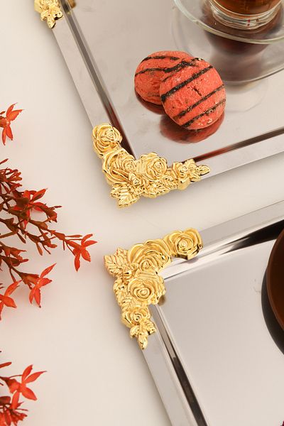 AKSESUAR EVRENİ Alvio Stainless Square 4 Corner Yellow Flower Detailed Presentation Tray Silver Set of 3