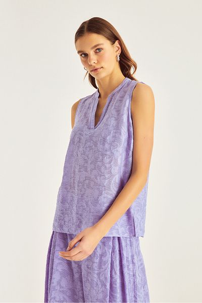 Naramaxx V-Neck Sleeveless Blouse