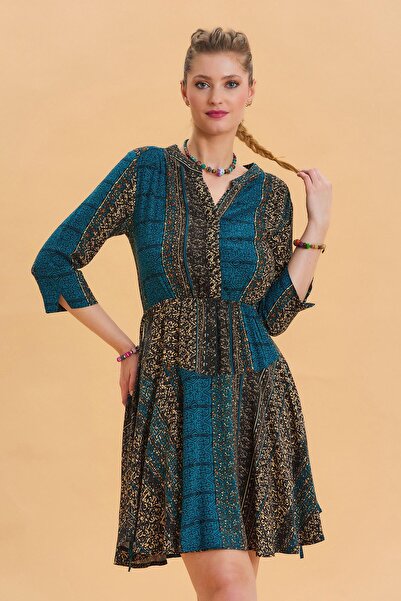 Los banditos Φόρεμα μίντι με λαιμόκοψη με λεπτομέρεια με κουμπί